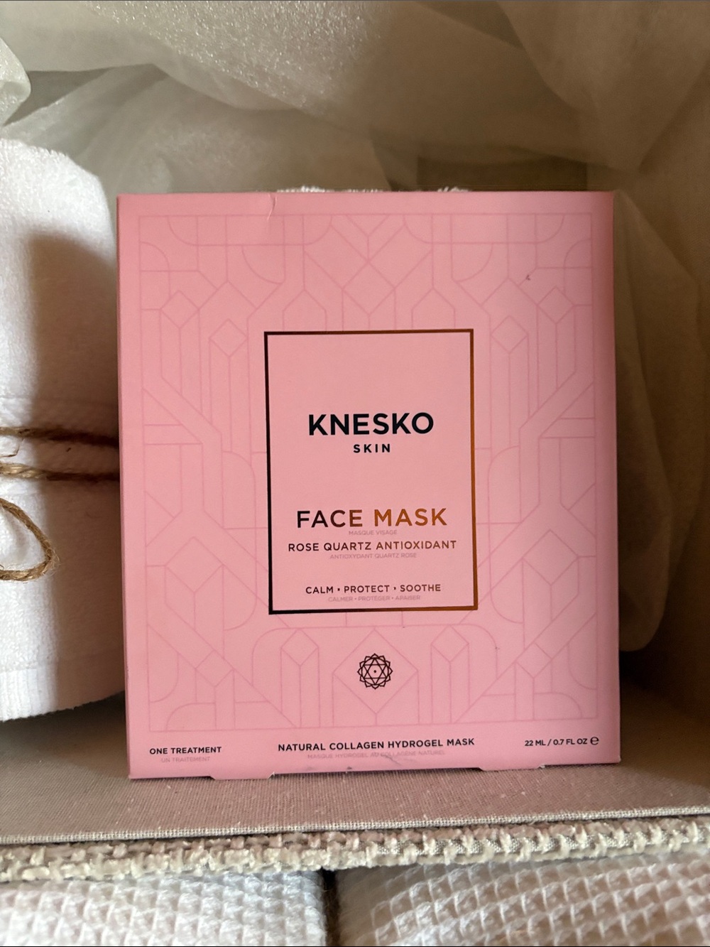 Knesko Rose Quartz Antioxidant Face Mask  (One  treatment)